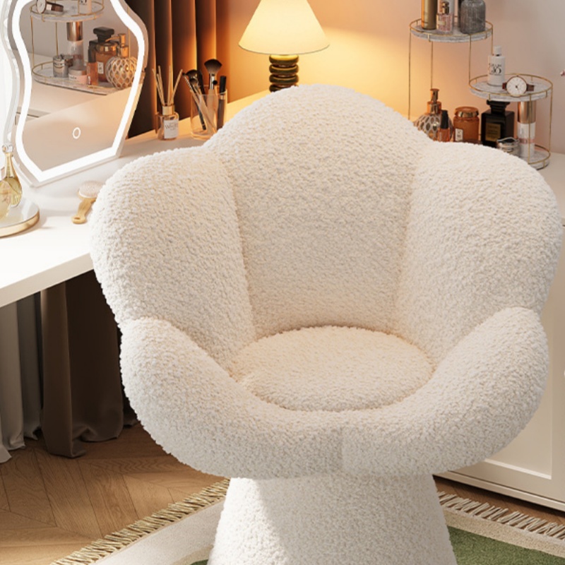 Silla Giratoria de Maquillaje  - Furniture Lighting & Decor Magazine reseña y precio